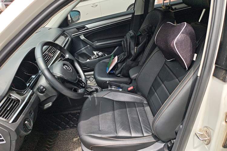 Used Volkswagen Bora 2016 1.6L Automatic Comfort Model Left Front Seat
