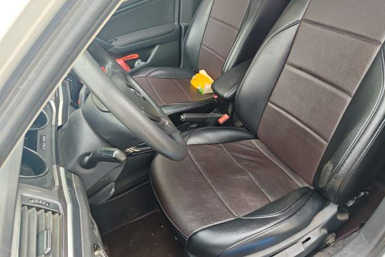 Used Volkswagen Bora 2016 1.6L Automatic Fashion Model Left Front Seat