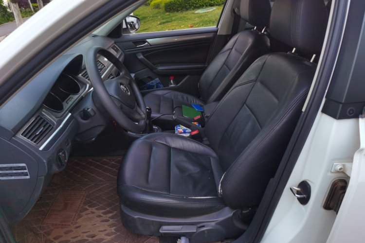 Used Volkswagen Bora 2016 1.6L Manual Fashion Edition Left Front Seat