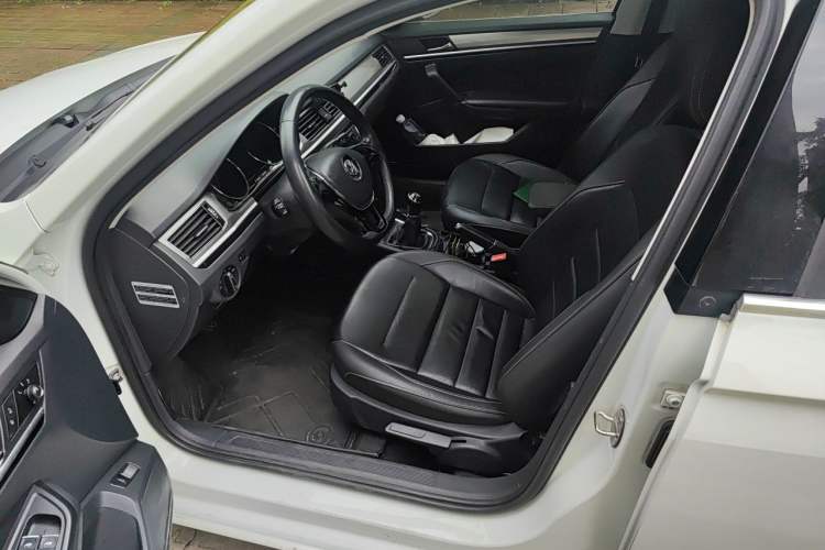 Used Volkswagen Bora 2016 1.6L Manual Comfort Model Left Front Seat