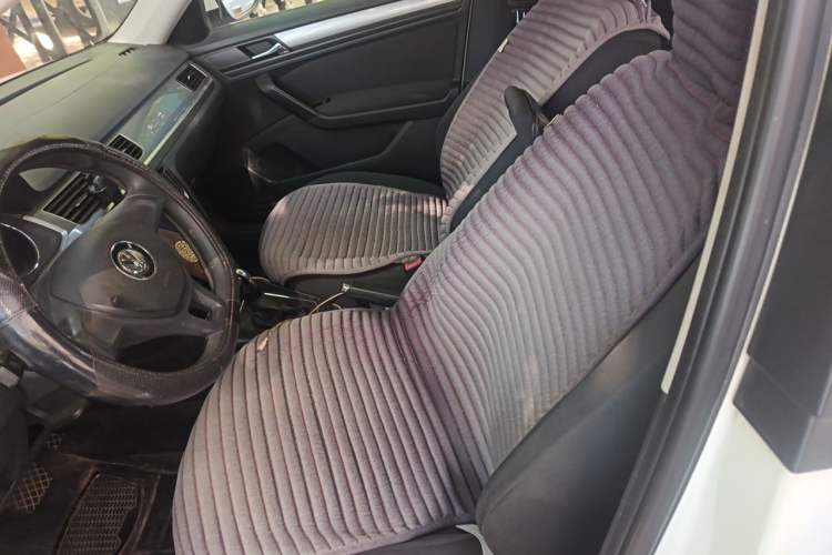 Used Volkswagen Bora 2016 1.6L Automatic Fashion Model Left Front Seat