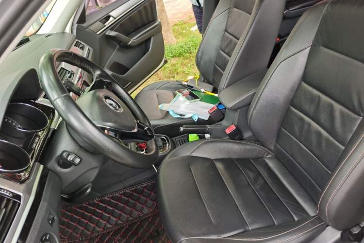 Used Volkswagen Bora 2016 1.6L Automatic Comfort Model Left Front Seat