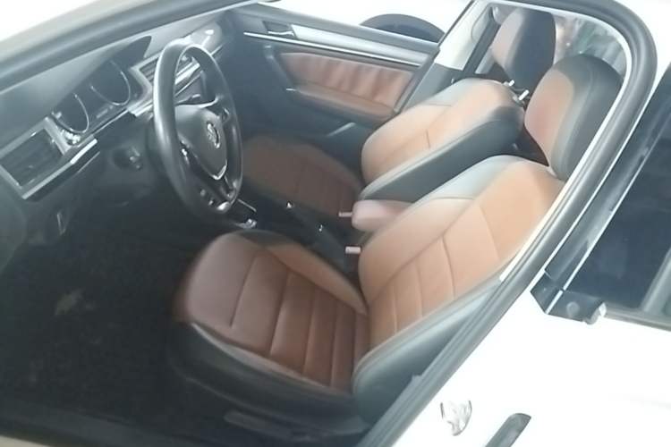 Used Volkswagen Bora 2016 1.6L Automatic Comfort Model Left Front Seat