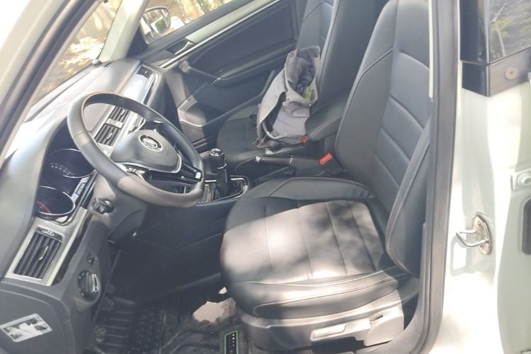 Used Volkswagen Bora 2016 1.6L Manual Comfort Model Left Front Seat