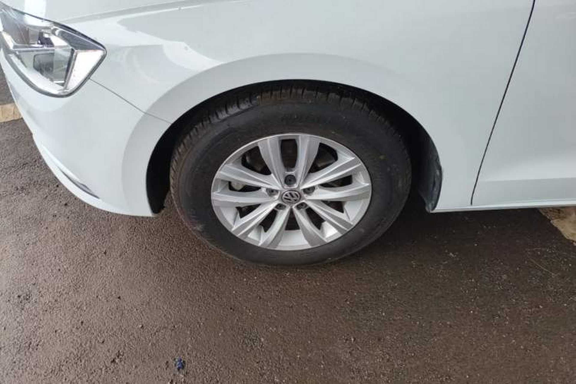 Used Volkswagen Bora 2016 1.6L Automatic Fashion Model Left Front Wheel Hub