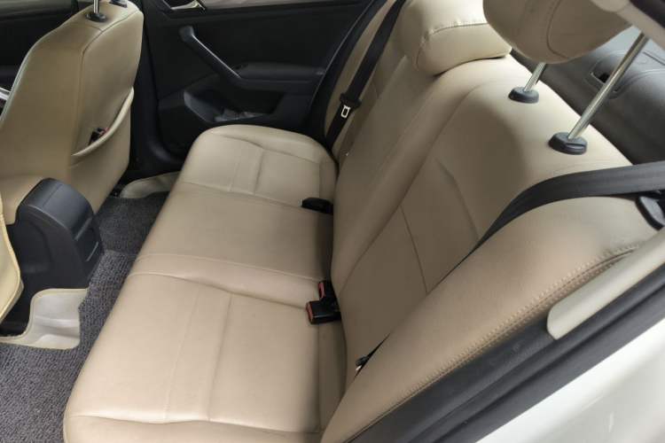 Used Volkswagen Bora 2016 1.6L Automatic Fashion Model Left Rear Seat