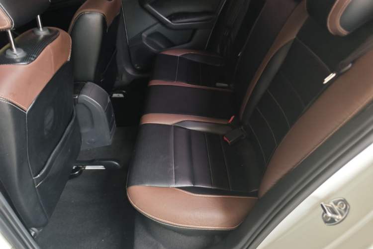 Used Volkswagen Bora 2016 1.6L Automatic Fashion Model Left Rear Seat