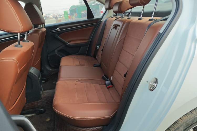 Used Volkswagen Bora 2016 1.6L Automatic Luxury Model Left Rear Seat