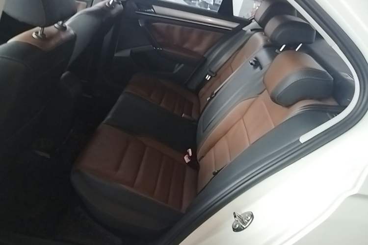 Used Volkswagen Bora 2016 1.6L Automatic Comfort Model Left Rear Seat
