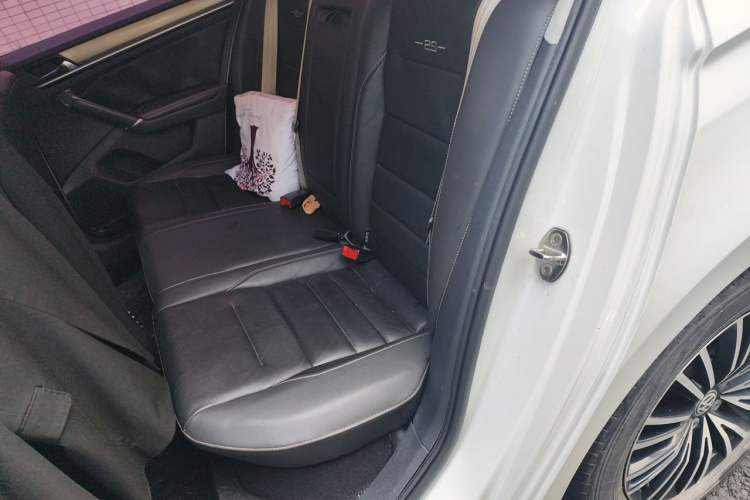 Used Volkswagen Bora 2016 230TSI DSG 25th Anniversary Edition Left Rear Seat