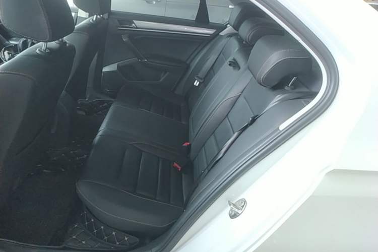 Used Volkswagen Bora 2016 1.6L Automatic Comfort Model Left Rear Seat