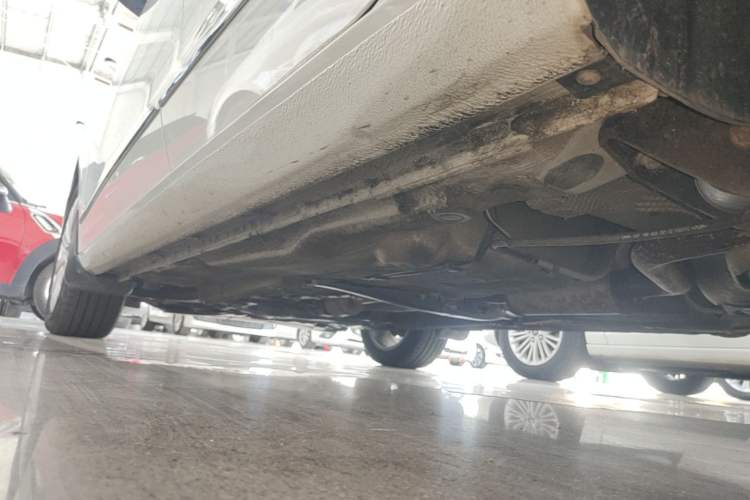 Used Volkswagen Bora 2016 1.6L Automatic Comfort Model Left Side Sill