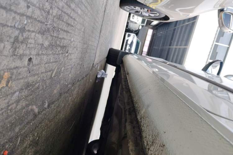 Used Volkswagen Bora 2016 1.6L Automatic Comfort Model Left Side Sill