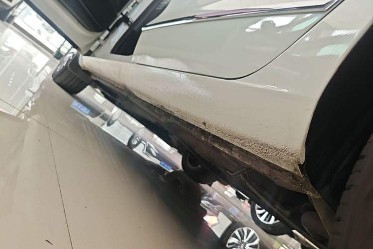 Used Volkswagen Bora 2016 230TSI DSG 25th Anniversary Edition Left Side Sill