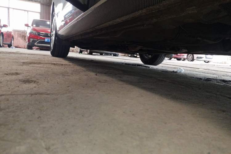 Used Volkswagen Bora 2016 1.6L Manual Fashion Edition Left Side Sill