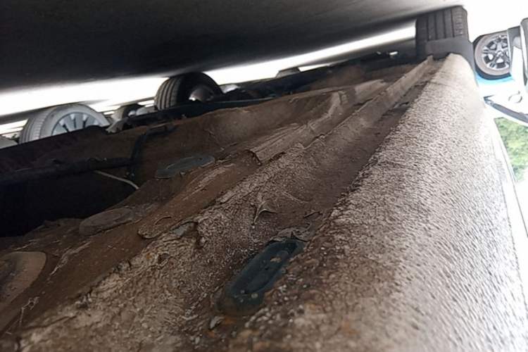 Used Volkswagen Bora 2016 1.6L Automatic Comfort Model Left Side Sill