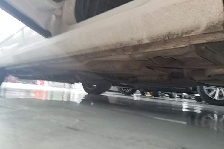 Used Volkswagen Bora 2016 1.6L Automatic Comfort Model Left Side Sill