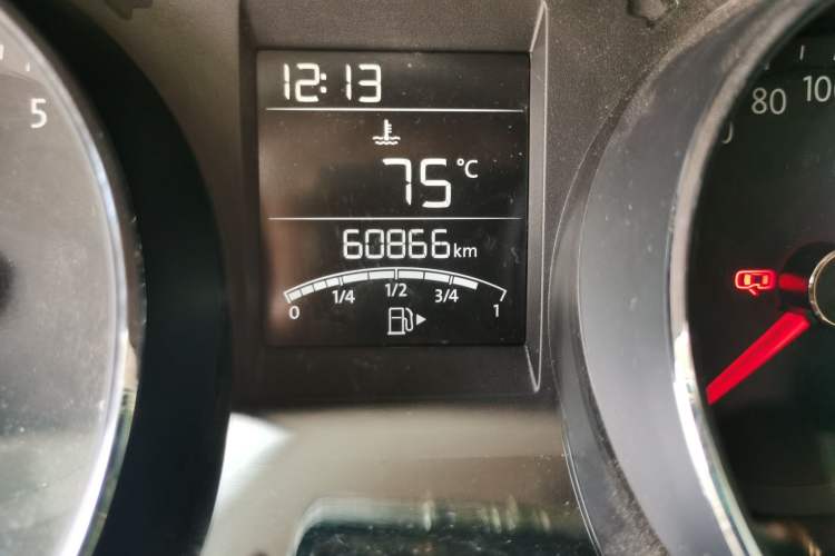 Used Volkswagen Bora 2016 1.6L Manual Comfort Model Odometer Close Up
