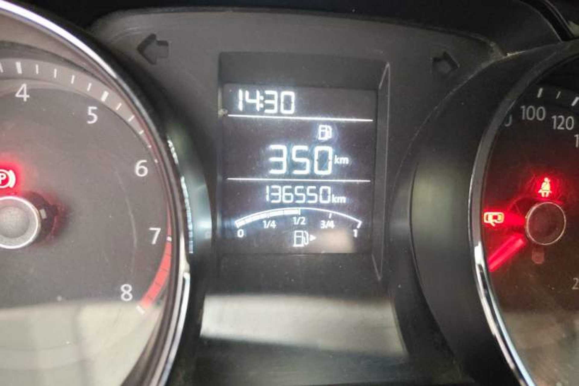 Used Volkswagen Bora 2016 1.6L Manual Comfort Model Odometer Close Up