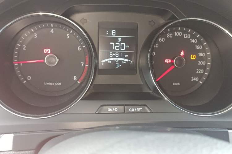 Used Volkswagen Bora 2016 1.6L Manual Fashion Edition Odometer Close Up
