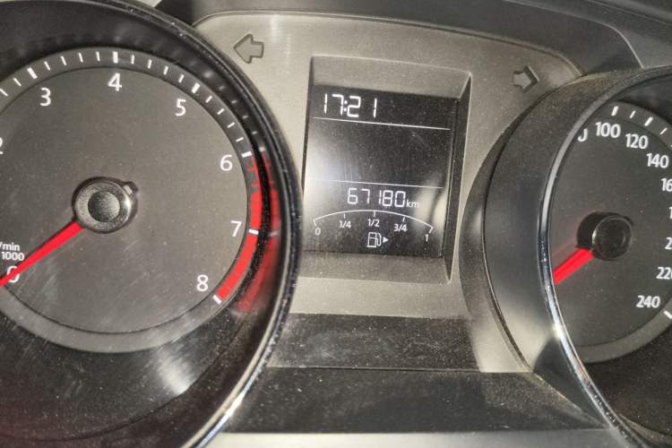 Used Volkswagen Bora 2016 1.6L Manual Fashion Edition Odometer Close Up