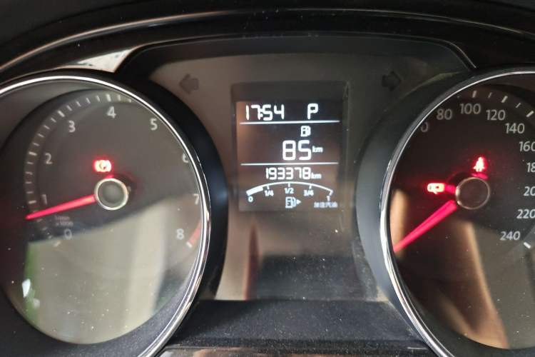Used Volkswagen Bora 2016 1.6L Automatic Comfort Model Odometer Close Up