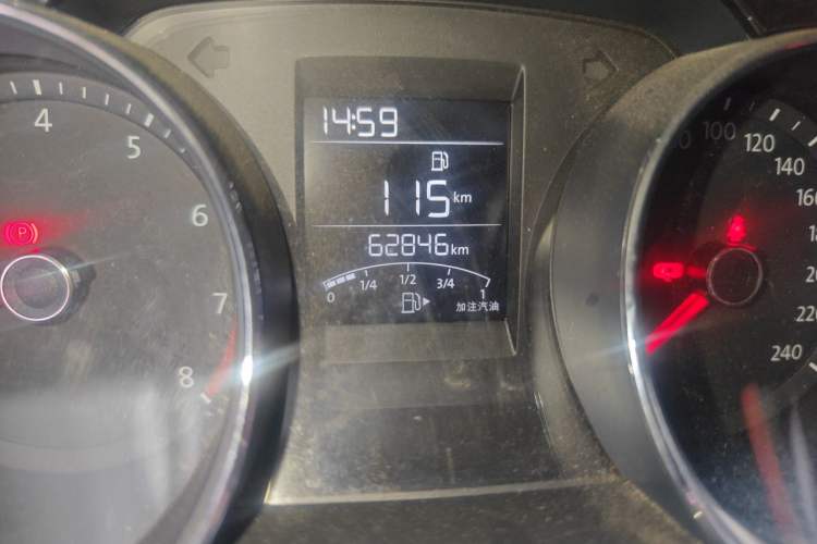 Used Volkswagen Bora 2016 1.6L Manual Comfort Model Odometer Close Up