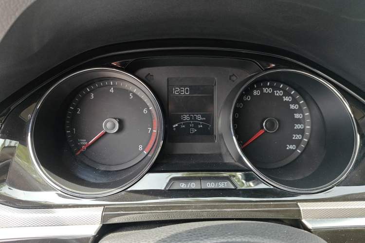 Used Volkswagen Bora 2016 1.6L Automatic Comfort Model Odometer Close Up