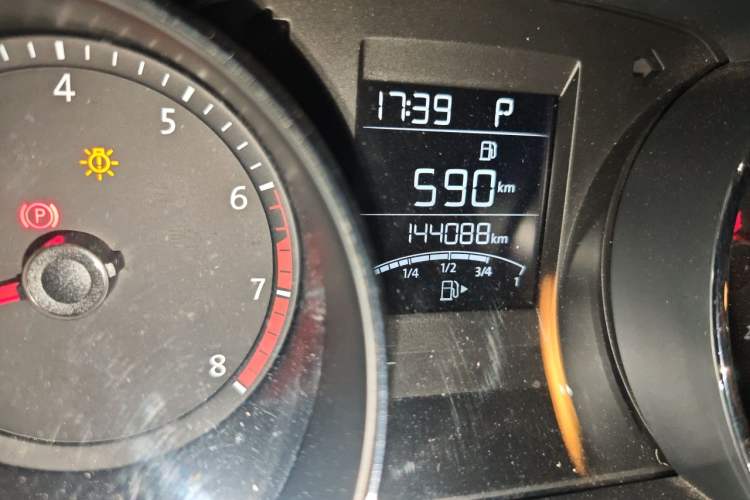 Used Volkswagen Bora 2016 1.6L Automatic Comfort Model Odometer Close Up