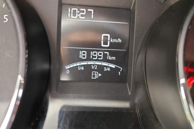 Used Volkswagen Bora 2016 1.6L Manual Comfort Model Odometer Close Up
