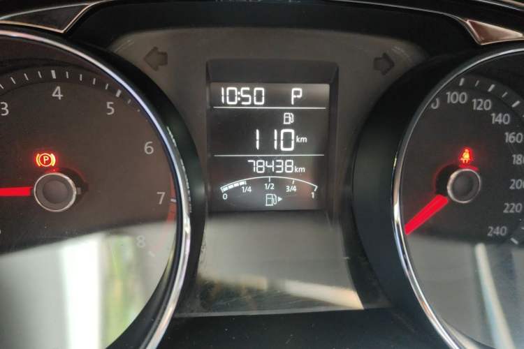 Used Volkswagen Bora 2016 1.6L Automatic Comfort Model Odometer Close Up