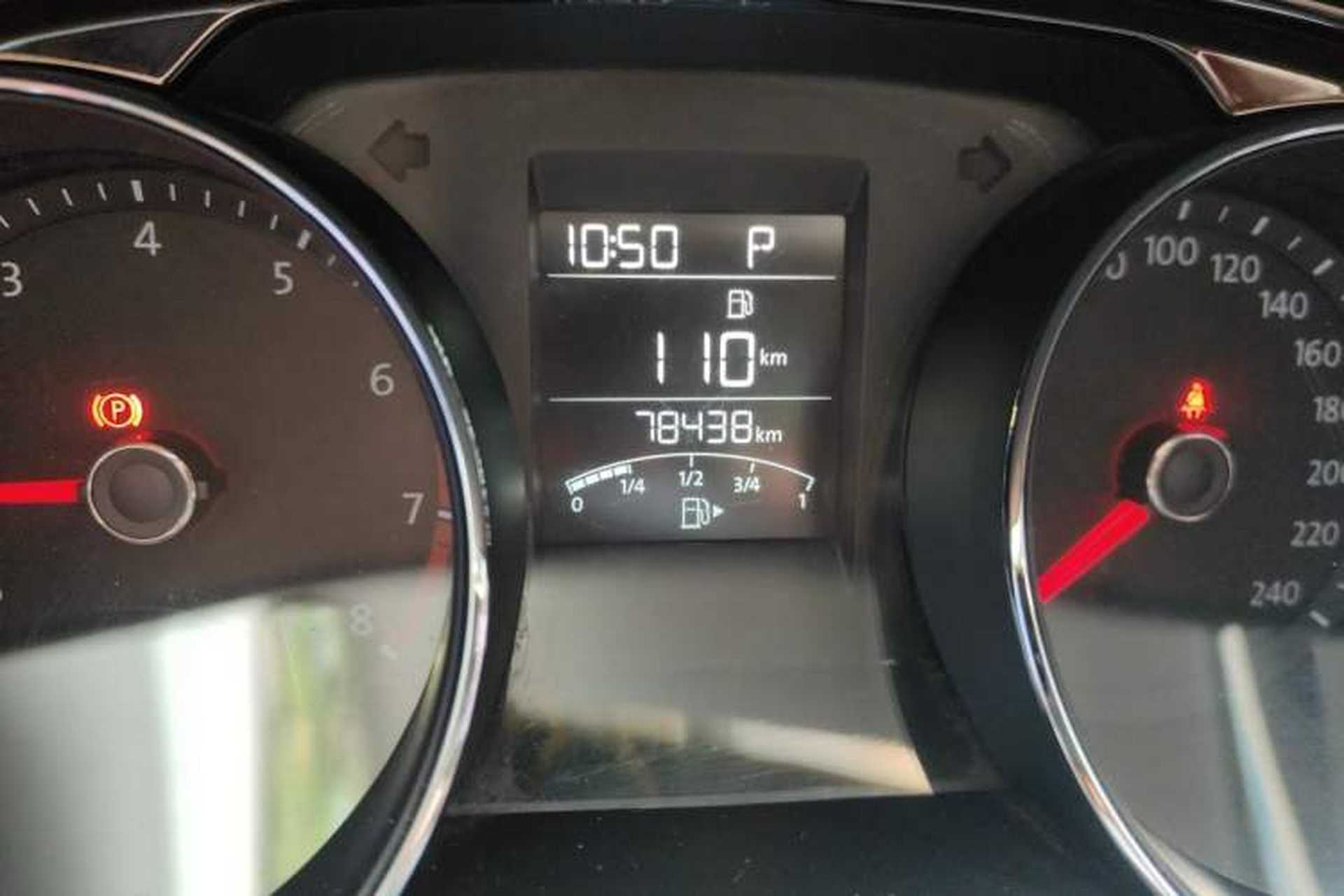 Used Volkswagen Bora 2016 1.6L Automatic Comfort Model Odometer Close Up