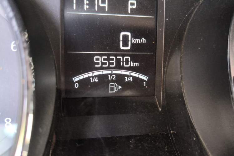 Used Volkswagen Bora 2016 1.6L Automatic Comfort Model Odometer Close Up