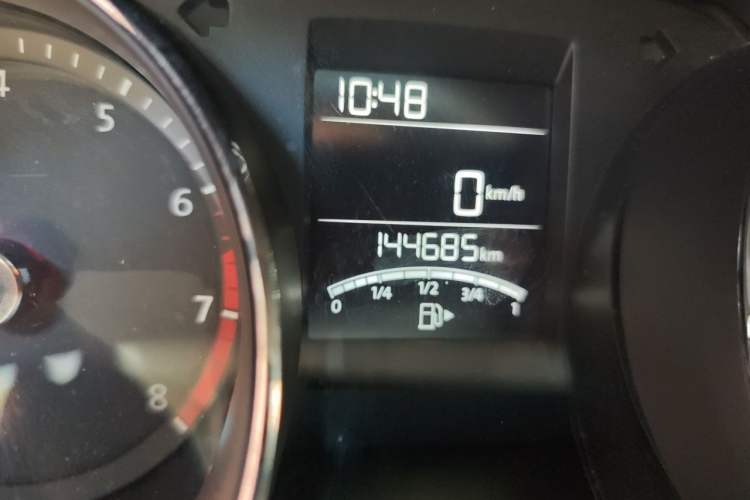Used Volkswagen Bora 2016 1.6L Manual Comfort Model Odometer Close Up