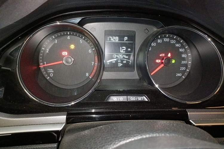Used Volkswagen Bora 2016 1.6L Automatic Comfort Model Odometer Close Up