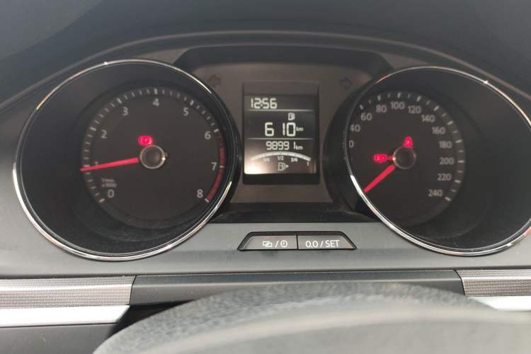 Used Volkswagen Bora 2016 1.6L Manual Fashion Edition Odometer Close Up
