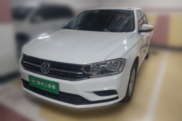 Używany Volkswagen Bora 2016 1.6L Automatic Fashion Model