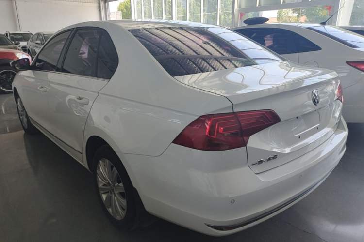 Used Volkswagen Bora 2016 1.6L Automatic Comfort Model Rear Left 45 Deg