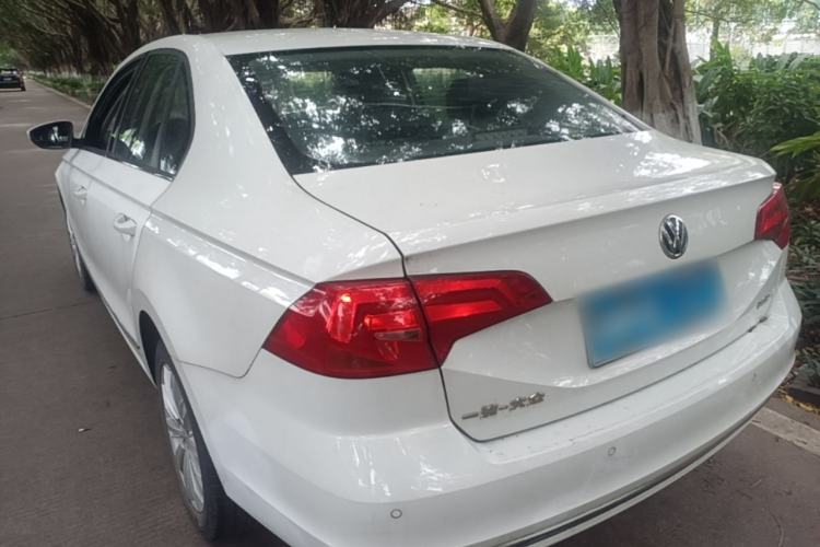 Used Volkswagen Bora 2016 1.6L Automatic Comfort Model Rear Left 45 Deg