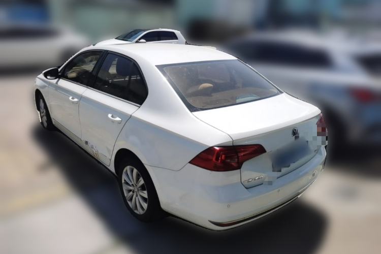 Used Volkswagen Bora 2016 1.6L Manual Comfort Model Rear Left 45 Deg