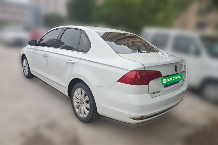 Used Volkswagen Bora 2016 1.6L Manual Comfort Model Rear Left 45 Deg