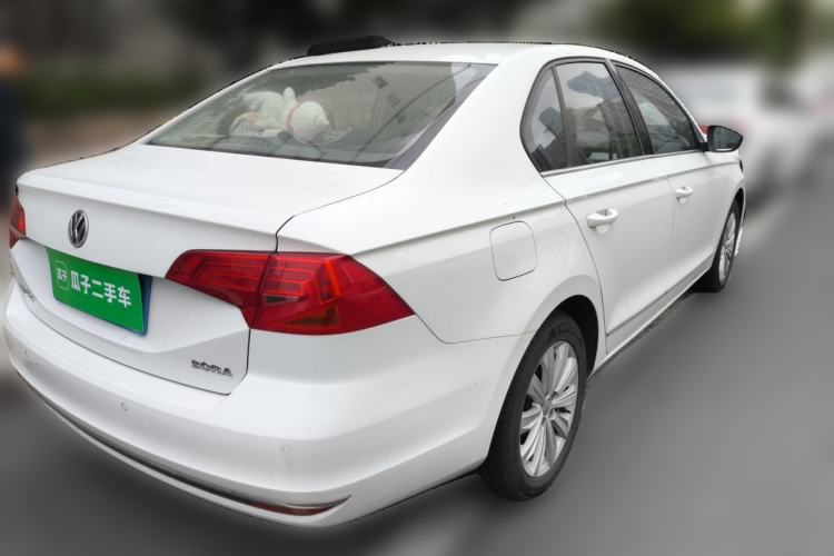Used Volkswagen Bora 2016 1.6L Manual Comfort Model Rear Right 45 Deg