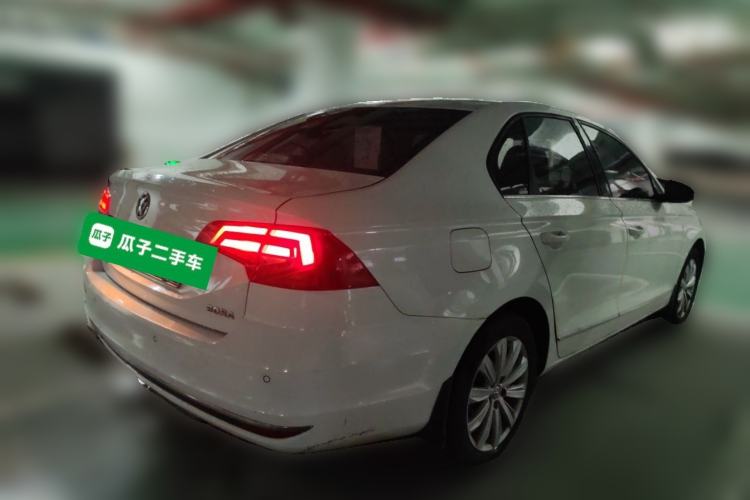 Used Volkswagen Bora 2016 1.6L Manual Comfort Model Rear Right 45 Deg