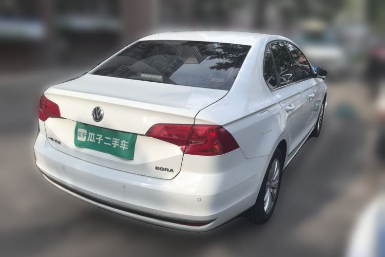 Used Volkswagen Bora 2016 1.6L Manual Comfort Model Rear Right 45 Deg
