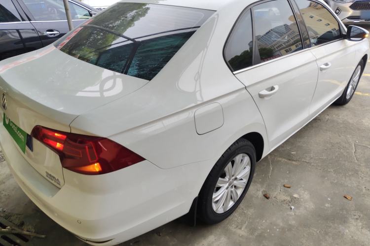 Used Volkswagen Bora 2016 230TSI Manual Comfort Version Rear Right 45 Deg