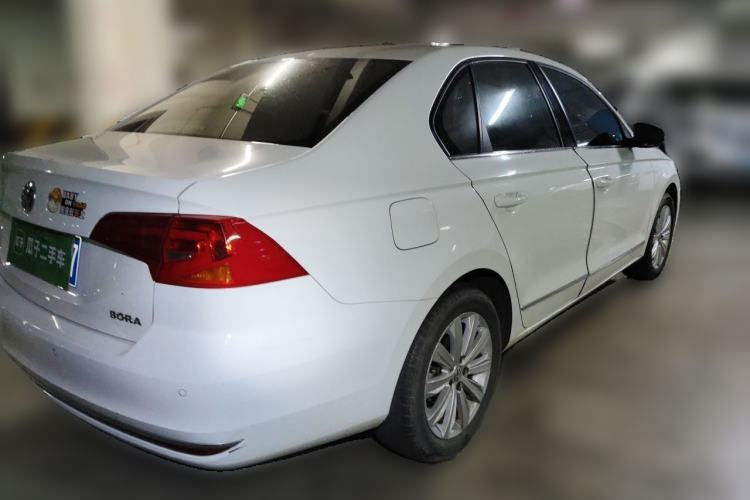 Used Volkswagen Bora 2016 1.6L Automatic Comfort Model Rear Right 45 Deg