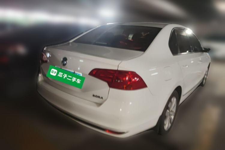 Used Volkswagen Bora 2016 1.6L Automatic Comfort Model Rear Right 45 Deg