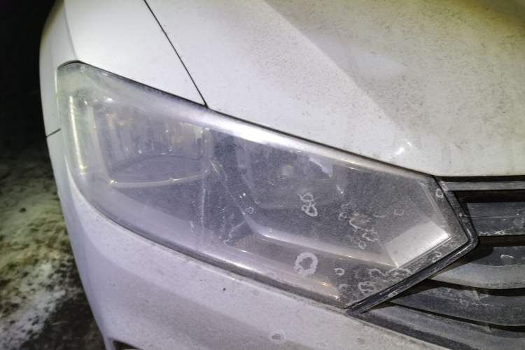 Used Volkswagen Bora 2016 1.6L Manual Comfort Model Right Front Headlight