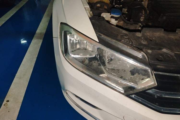 Used Volkswagen Bora 2016 1.6L Automatic Comfort Model Right Front Headlight