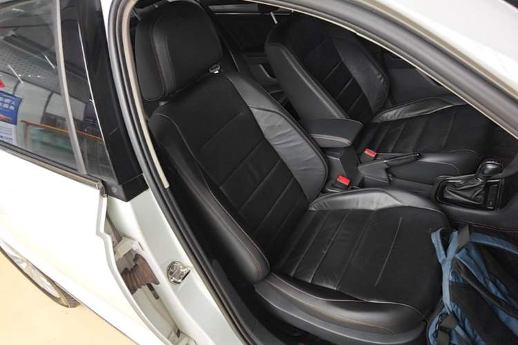 Used Volkswagen Bora 2016 1.6L Automatic Comfort Model Right Front Seat